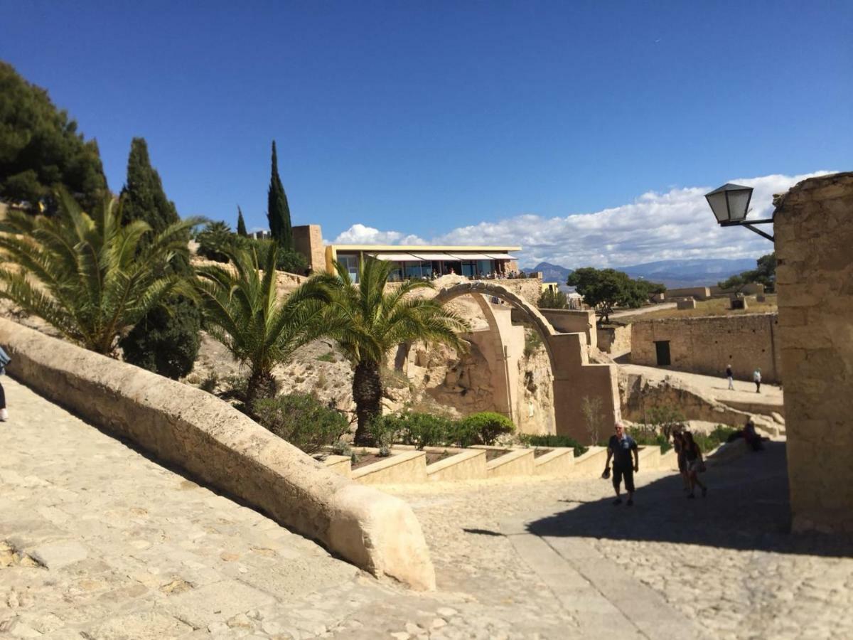 Apartamento Centrico Castillo S. Barbara Alicante Exteriör bild